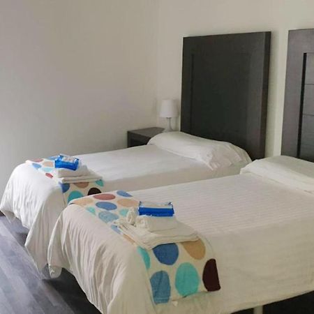 Residencia Viriato Hostel Σεβίλλη Εξωτερικό φωτογραφία
