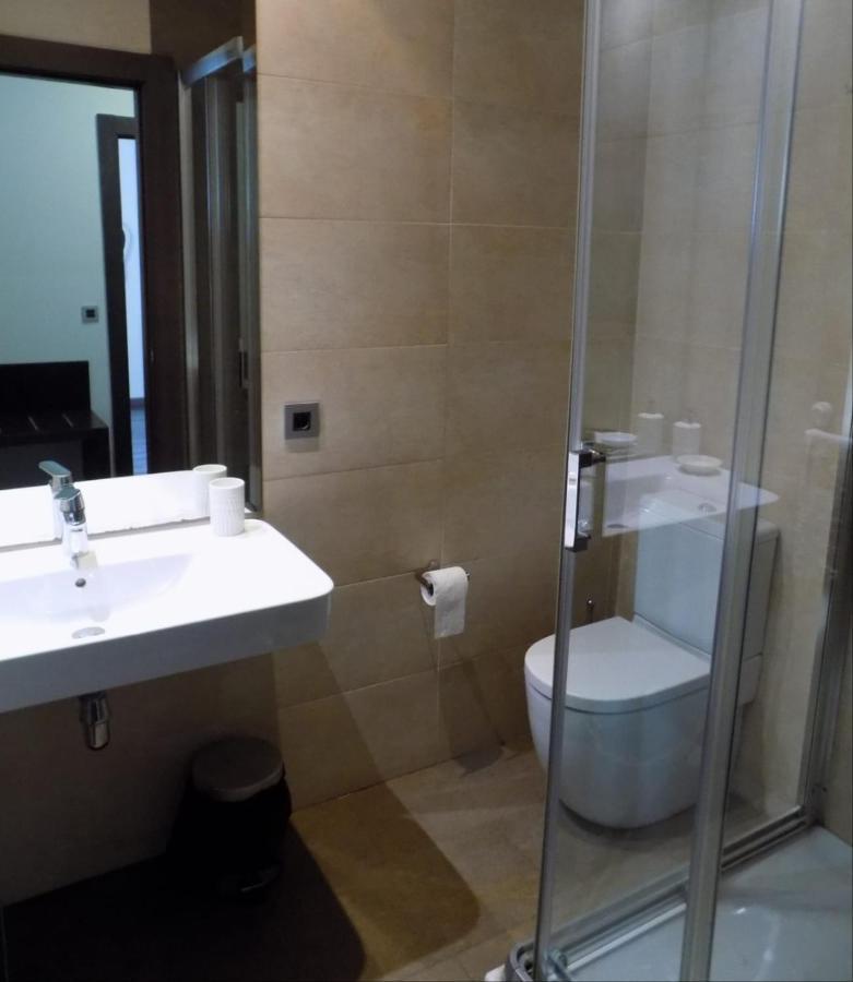 Residencia Viriato Hostel Σεβίλλη Εξωτερικό φωτογραφία