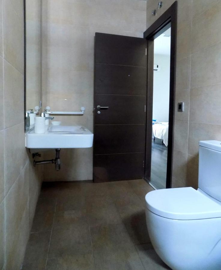 Residencia Viriato Hostel Σεβίλλη Εξωτερικό φωτογραφία