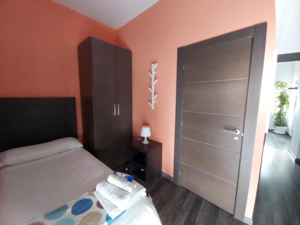 Residencia Viriato Hostel Σεβίλλη Εξωτερικό φωτογραφία
